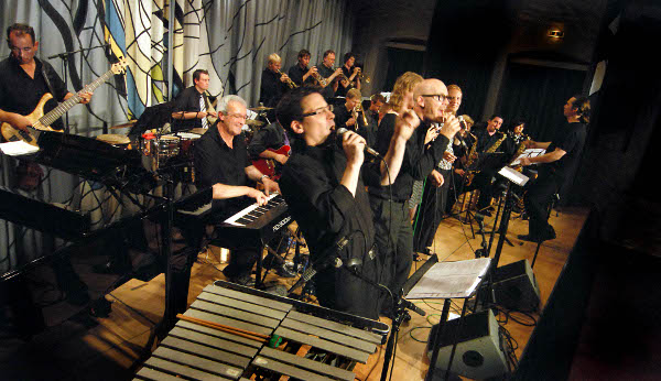 foto201107-LABigBand-pressefoto-klein.jpg
